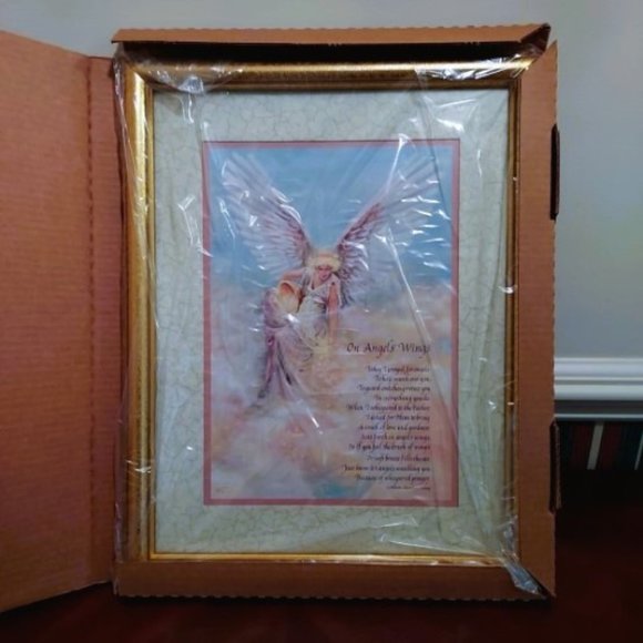 HOMCO Beautiful Uplifting "On Angel's Wings" Picture NWT in Sealed Wrapper